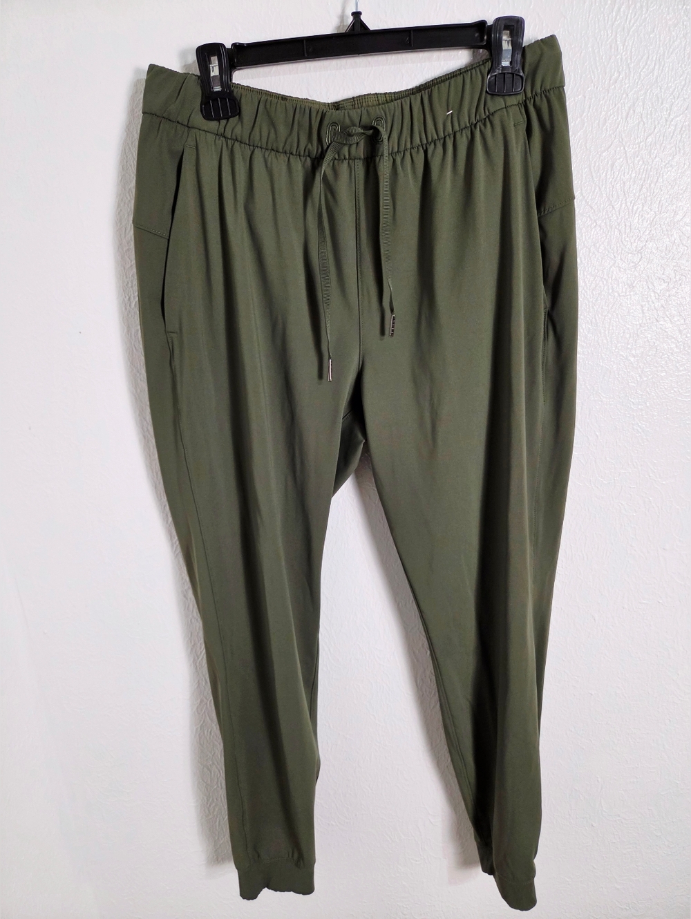 Travel Jogger Olive Green Drawstring Jogger Pants, Size Large - Picture 2 of 8
